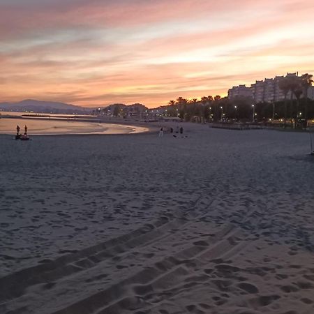 Playa 45, First Line Beach House مالقة المظهر الخارجي الصورة