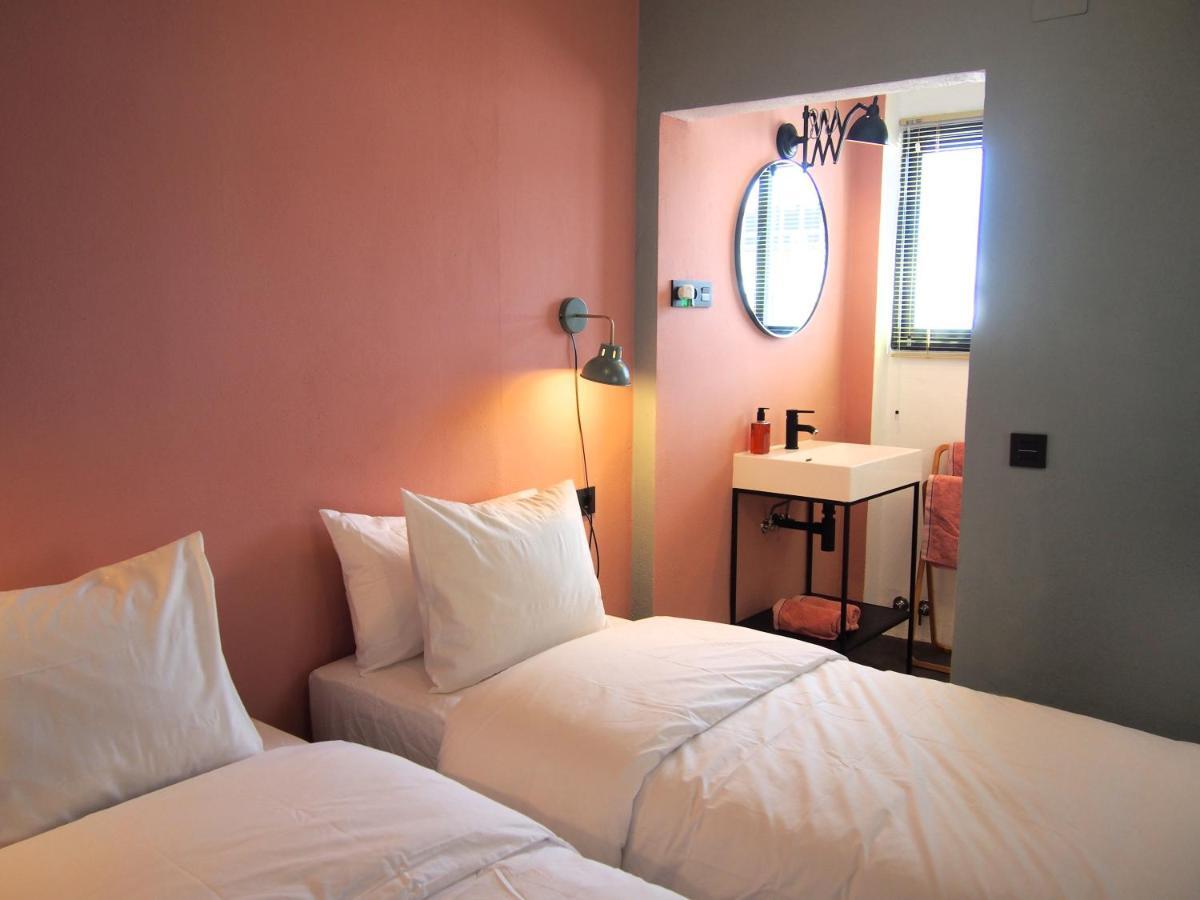 Playa 45, First Line Beach House مالقة المظهر الخارجي الصورة